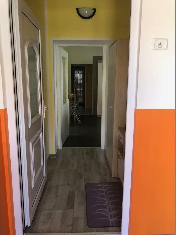 Apartma Mahnic Postojna Zewnętrze zdjęcie